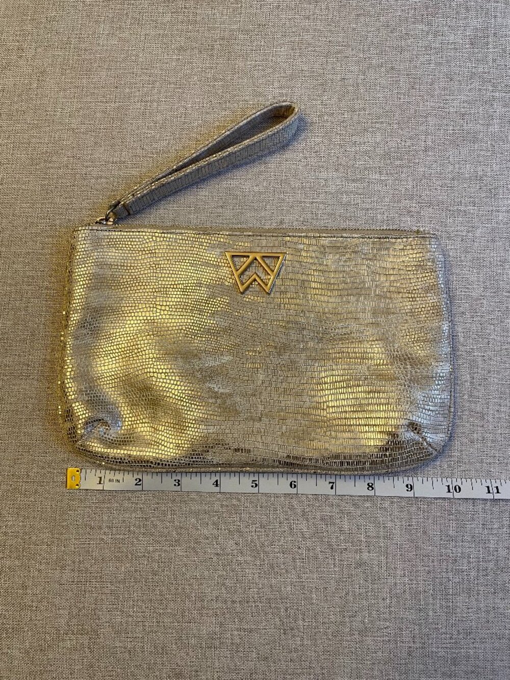 Kelly Wynne Risky Biz Wristlet Clutch in Confetti Pop Champagne